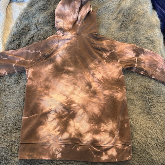 Men’s Lululemon Tie Dye Hoodie - Picture 6 of 7